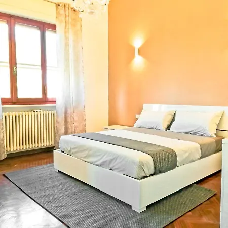 Modern & Bright Tuscany Villa *